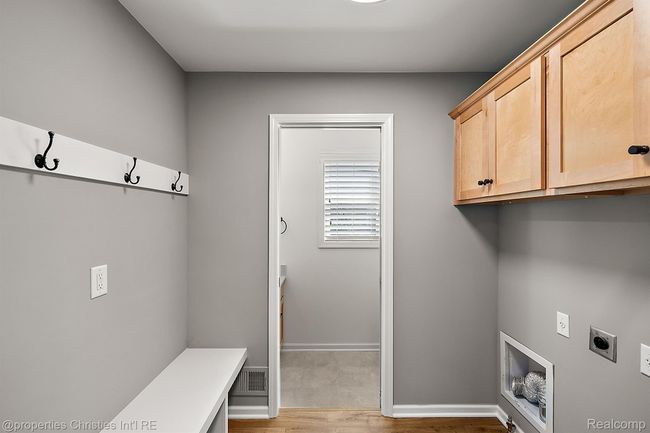 4125 Newton Rd, House other with 3 bedrooms, 3 bathrooms and null parking in Commerce Twp MI | Image 15