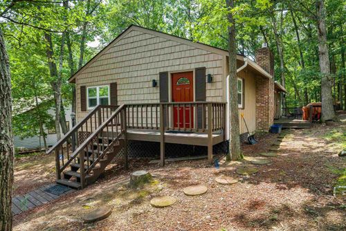 409 Cub Ln, MCGAHEYSVILLE, VA, 22840-3214 | Card Image