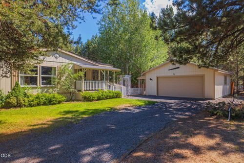 147135 Bills Rd, Gilchrist, OR, 97737-9721 | Card Image