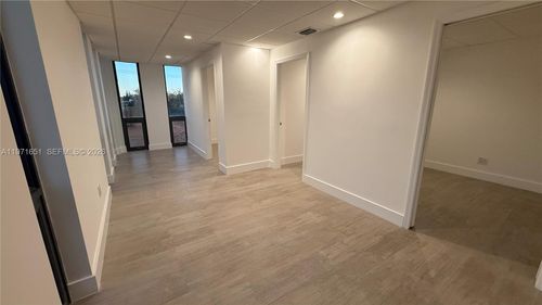 300-1900 Sw 22nd St, Miami, FL, 33145 | Card Image