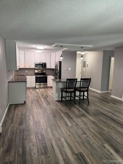apt-211-3082 S Wheeling Way, Aurora, CO, 80014-5612 | Card Image