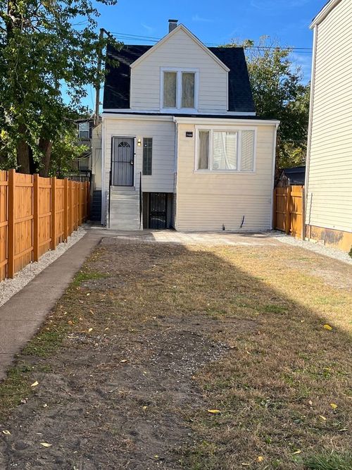 7438 S Champlain Ave, Chicago, IL, 60619-1806 | Card Image