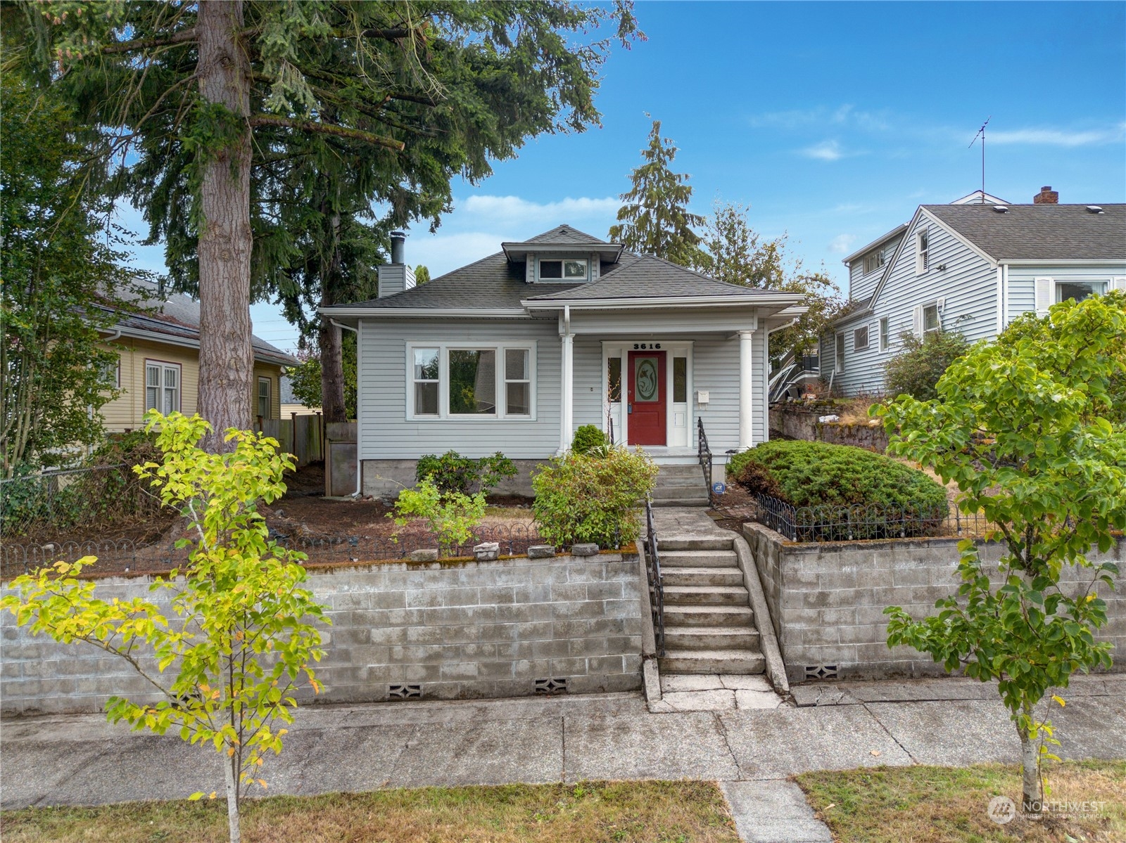8th St, Tacoma, WA 98406
