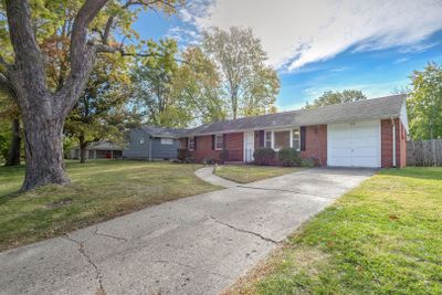 1813 Broadmoor Drive, House other with 3 bedrooms, 1 bathrooms and 3 parking in Champaign IL | Image 3