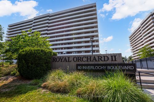 409-80 Inverlochy Blvd, Thornhill, ON, L3T4P3 | Card Image