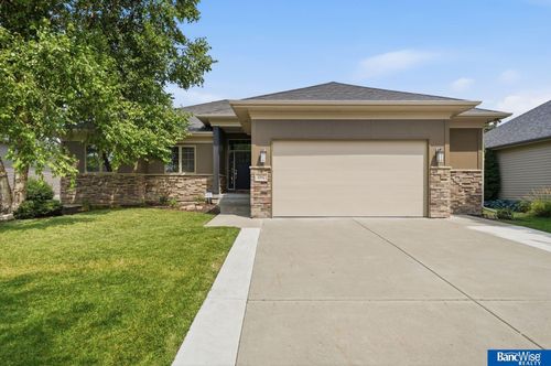 8942 S 29th St, Lincoln, NE, 68516-5918 | Card Image
