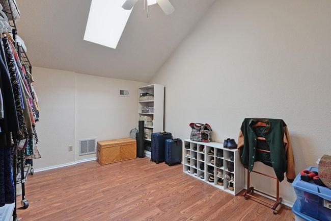 Flex space on the second floor with a skylight for natural light. Perfect as a studio, workout room or office. | Image 15