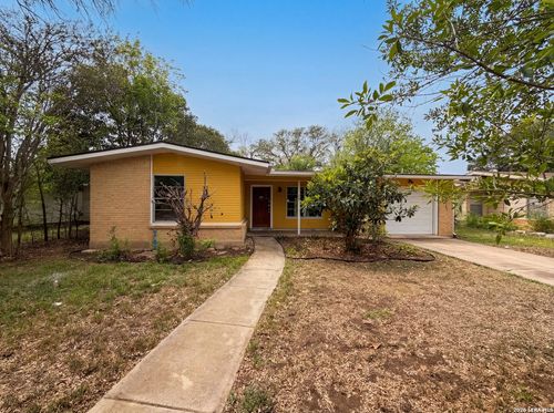 125 Scott, Universal City, TX, 78148 | Card Image