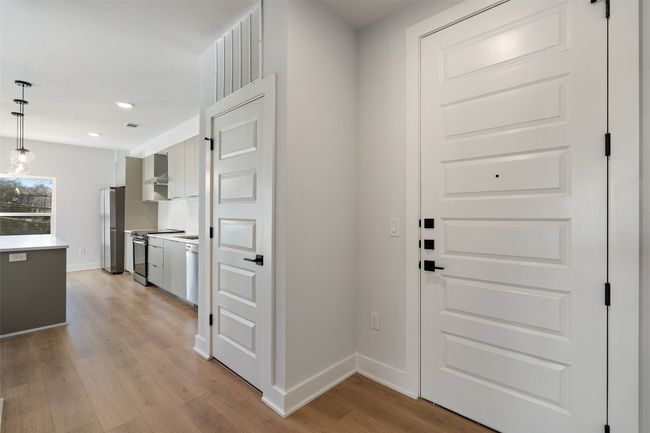 APT-222 - 2500 Longview St, Condo with 2 bedrooms, 2 bathrooms and 2 parking in Austin TX | Image 6