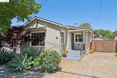 200 W Broadmoor Blvd, San Leandro, CA, 94577-1645 | Card Image