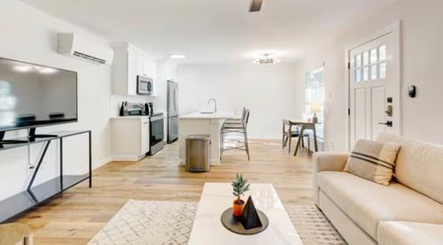 apt-102-425 N Rosemont Ave, Dallas, TX, 75208-5463 | Card Image