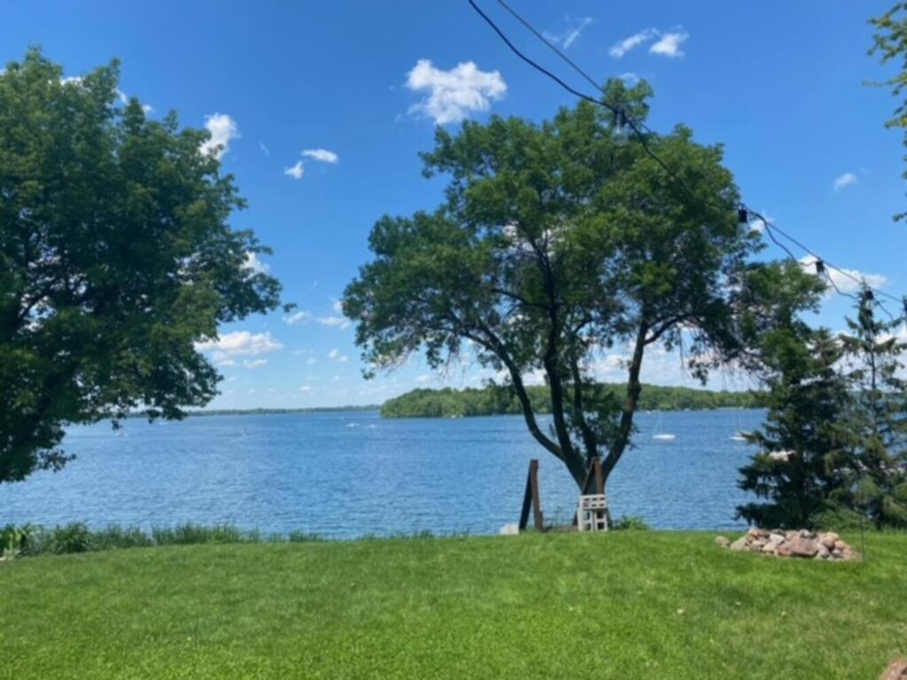Lake St, Waconia, MN 55387