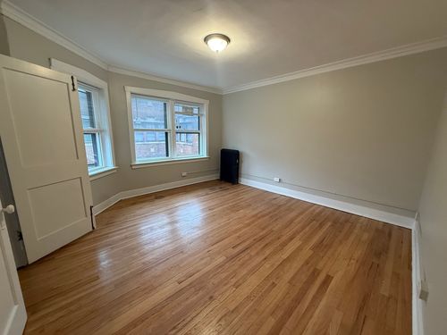 apt-3w-106 Lincoln Ave, Riverside, IL, 60546-2527 | Card Image