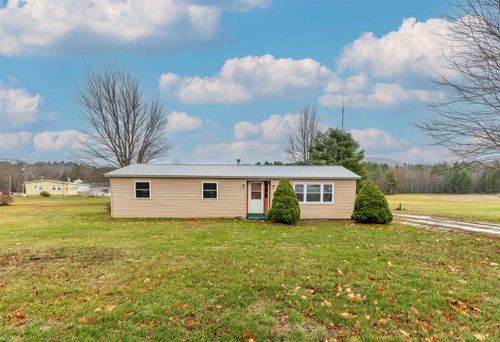 2276 County Rd, North Haverhill, NH, 03774-5712 | Card Image
