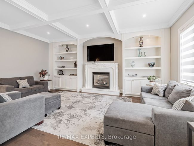 215 Thomson Creek Blvd, House other with 5 bedrooms, 4 bathrooms and 3 parking in Woodbridge ON | Image 9