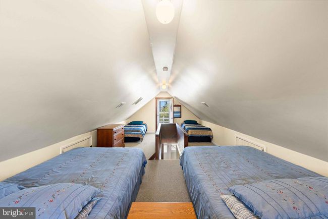215 W 23 Rd St, House other with 3 bedrooms, 1 bathrooms and null parking in SHIP BOTTOM NJ | Image 30