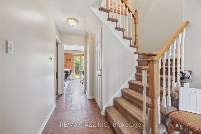 24 Large Cres, House other with 3 bedrooms, 3 bathrooms and 1 parking in Ajax ON | Image 5