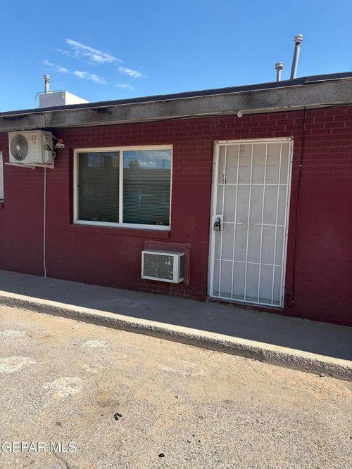 2-8944 Norton St, El Paso, TX, 79904-1376 | Card Image