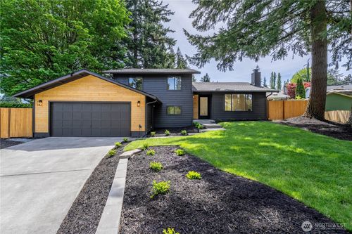 416 221st St Sw, Bothell, WA, 98021-8118 | Card Image