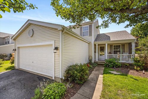 1817 Thornapple Way, Aurora, IL, 60504-4834 | Card Image