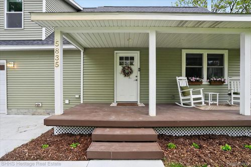 5835 Warner Rd, Fowlerville, MI, 48836-9545 | Card Image