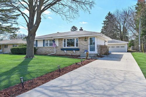 6383 W Darnel Ave, Brown Deer, WI, 53223-2860 | Card Image