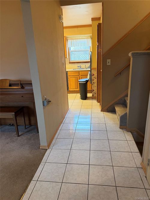 318 W 21st St, Deer Park, NY, 11729-6321 | Card Image