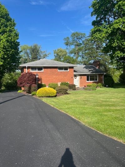 6159 Dalmation, House other with 3 bedrooms, 1 bathrooms and 2 parking in Bethel Park PA | Image 2