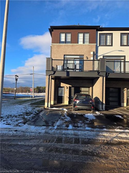 {{alt}} | Card Image