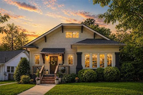 221 3rd Ave, Decatur, GA, 30030-3565 | Card Image