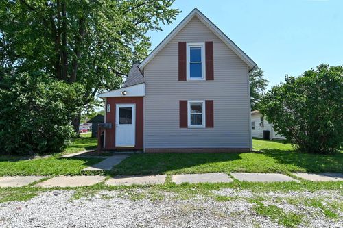 805 S 17th St, Elwood, IN, 46036-2412 | Card Image