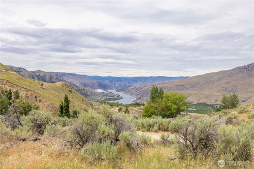 35 Heidi Ln, Orondo, WA, 98843-9688 | Card Image