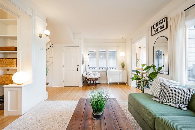 1716 7 Th Ave, House other with 3 bedrooms, 3 bathrooms and null parking in New Westminster BC | Image 7