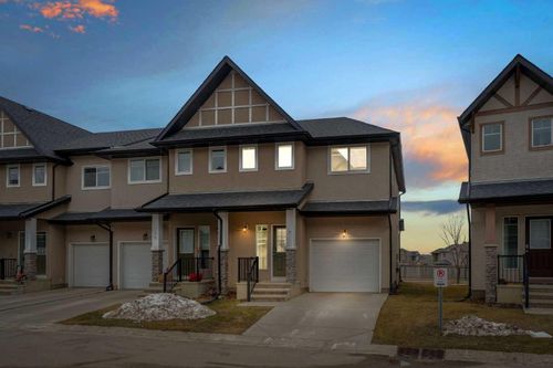 9 Cimarron Vista Gdns, Okotoks, AB, T1S0G2 | Card Image