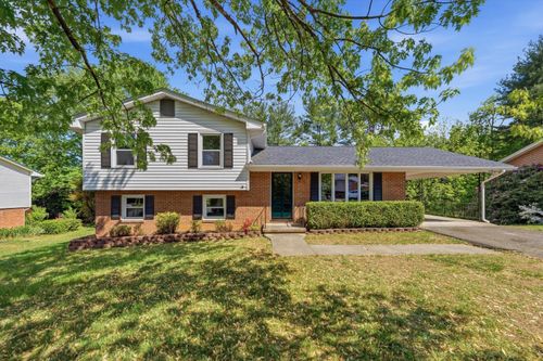 3344 Pamlico Dr, Roanoke, VA, 24018-4931 | Card Image