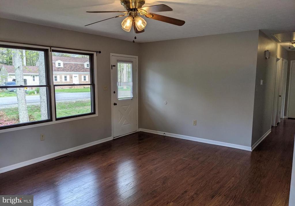 Residential Lease in LEXINGTON PARK 4