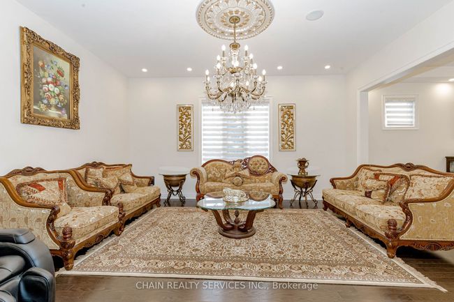 7 Hagerman Rd, House other with 7 bedrooms, 8 bathrooms and 3 parking in Brampton ON | Image 9