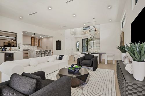 1150 8th Ter N, NAPLES, FL, 34102-5410 | Card Image