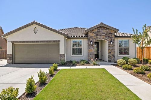 9101 Willow Terrace Dr, Shafter, CA, 93263-9473 | Card Image