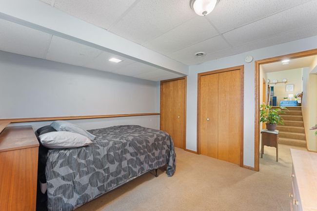 With plenty of closet space. | Image 22