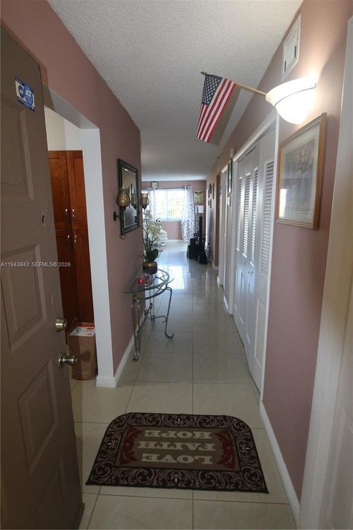 1430-6940 Nw 186th St, Hialeah, FL, 33015-3252 | Card Image