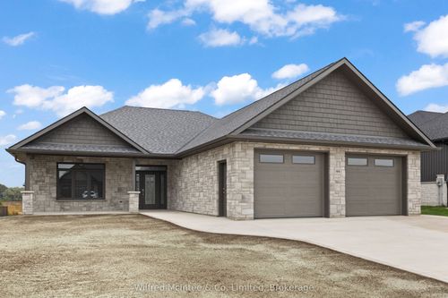 {{alt}} | Card Image