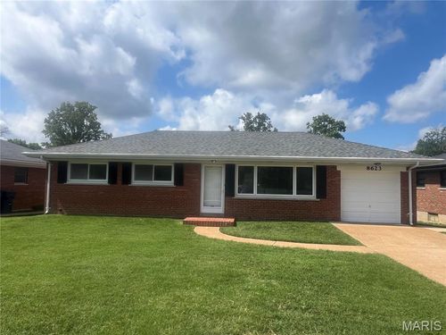 8623 Villa Crest Dr, Saint Louis, MO, 63126-1939 | Card Image