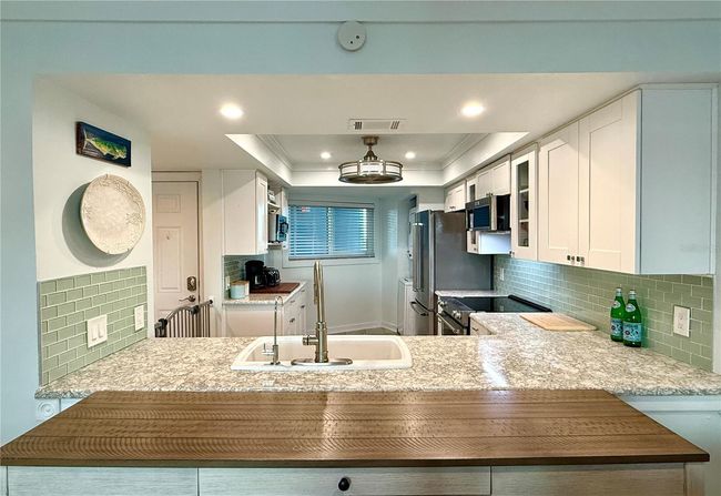 APT-402 - 610 Island Way, Condo with 2 bedrooms, 2 bathrooms and null parking in CLEARWATER BEACH FL | Image 7