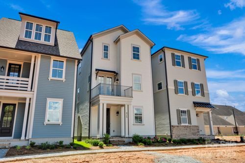 425 Delburg Mill Aly, Davidson, NC, 28036-7117 | Card Image