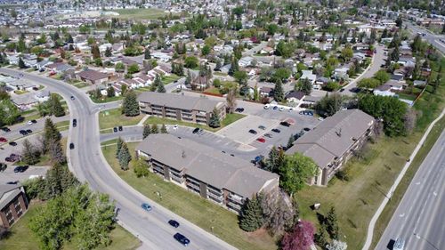 212-401 Columbia Blvd W, Lethbridge, AB, T1K5R8 | Card Image