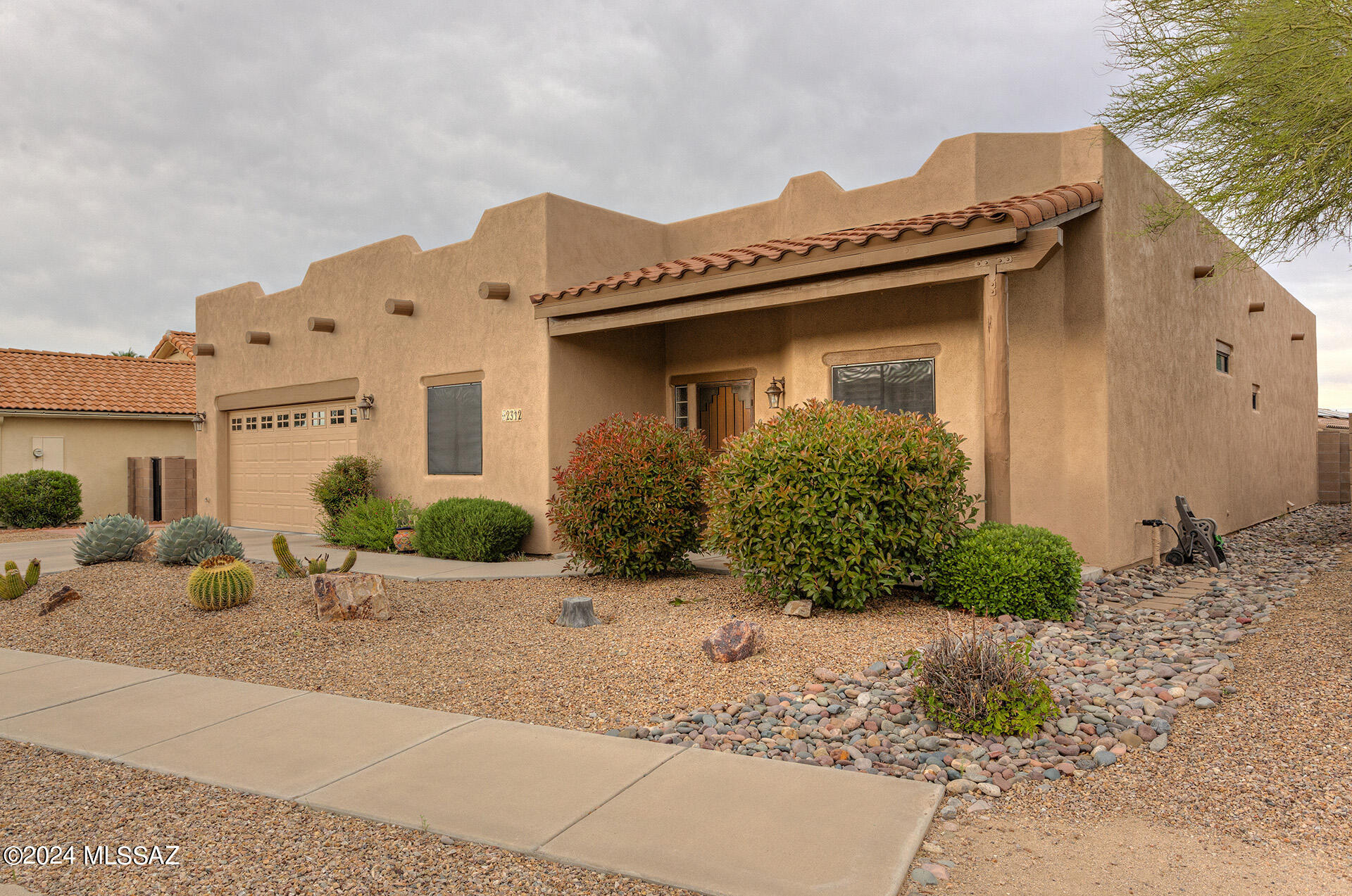 Vuelta Entera , Green Valley, AZ 85614