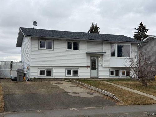 9622 77 Avenue, Grande Prairie, AB, T8V4L6 | Card Image