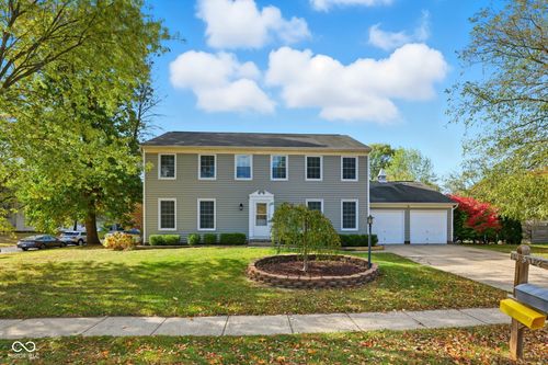 11302 Wood Creek Dr, Carmel, IN, 46033-3782 | Card Image