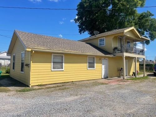 7517-7513-7517 Celestine St, Marrero, LA, 70072-1007 | Card Image